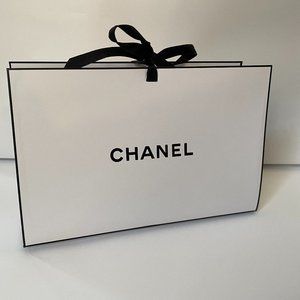 Authentic Chanel cute small gift box / folder